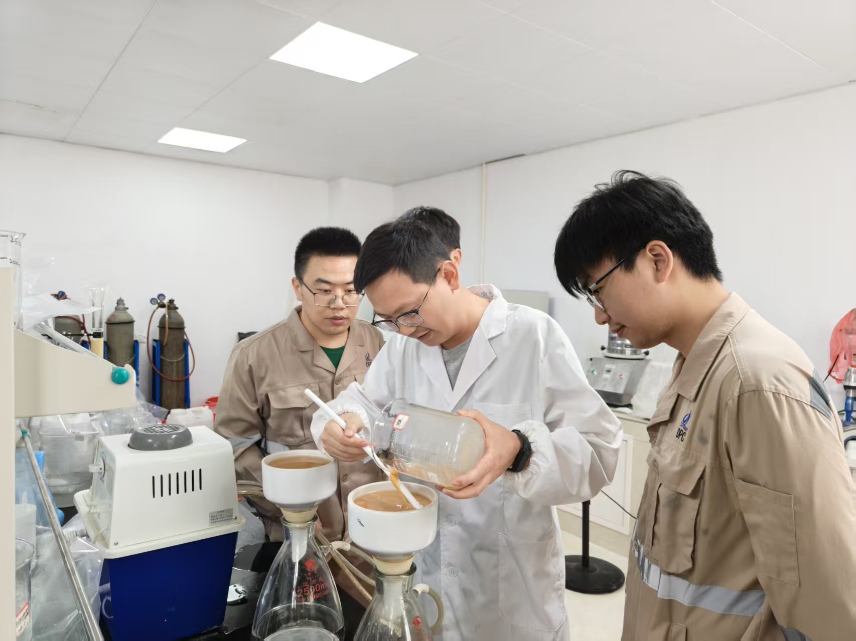 �����ҵ������·����&ldquo;�&rdquo;�뻨����̫�����Ź����ҵ�з���90�󹤳�ʦ����